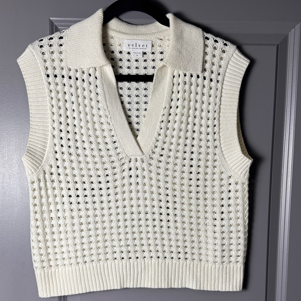 Velvet by Graham & Spencer Taye Open Knit Sweater Vest | Cream | Size Small - Picture 4 of 8